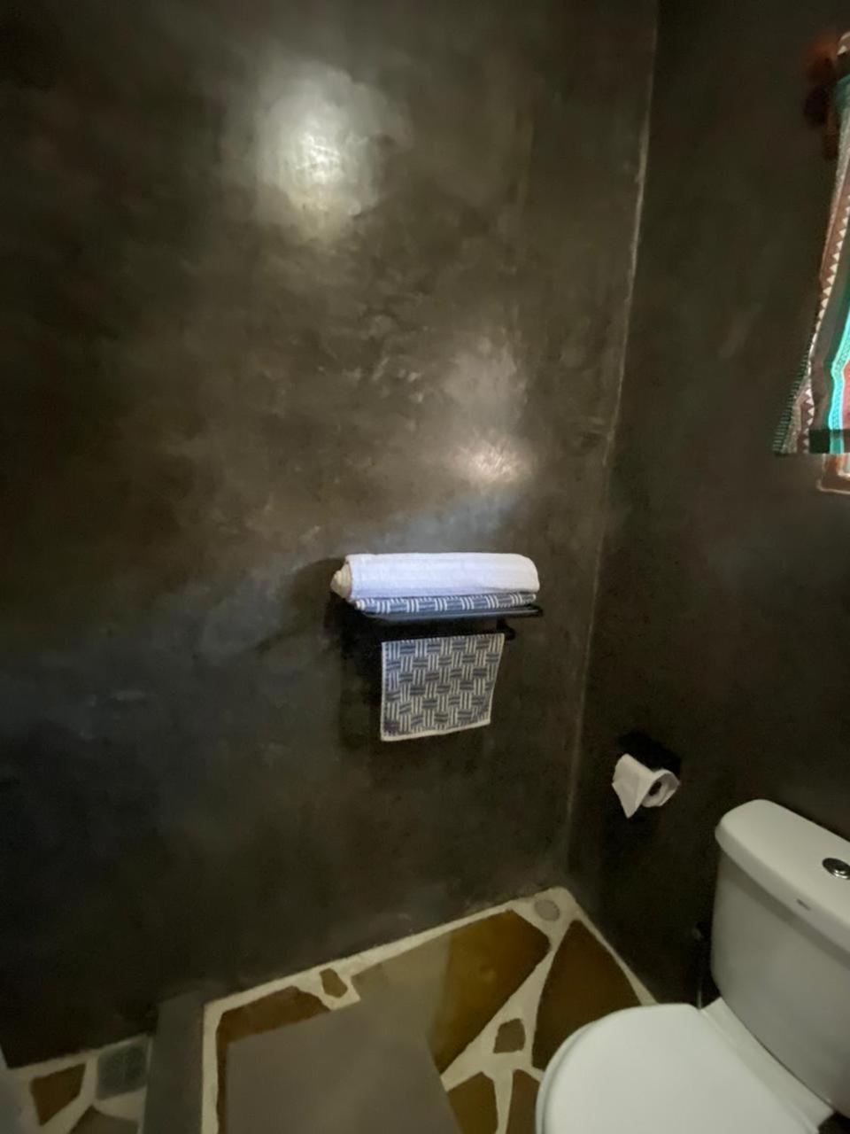 Red Land House Bed & Breakfast Watamu Bagian luar foto
